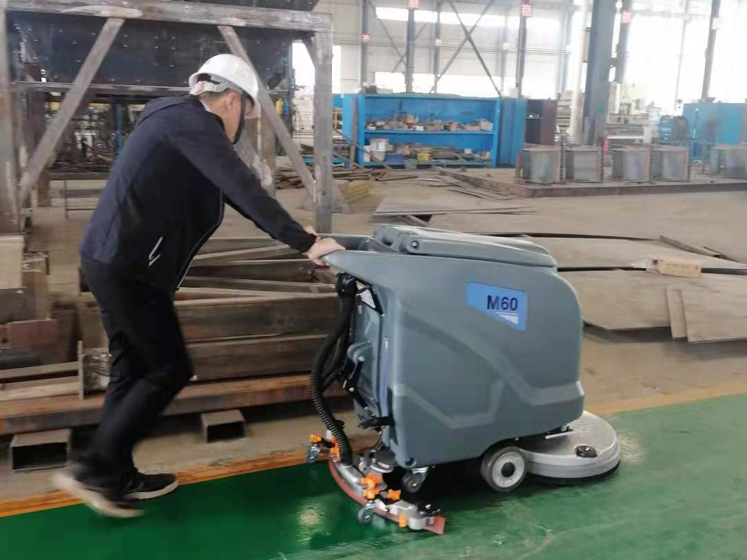 搅拌站机械生产工厂地面清洁使用洗地机